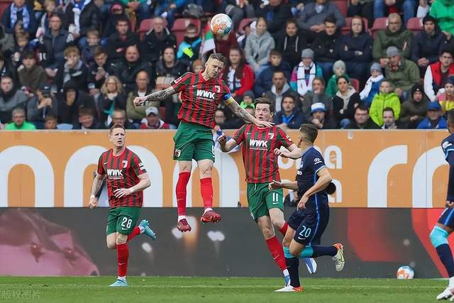 欧冠-吉鲁2球2助攻 AC米兰4-0大胜夺小组第2出线